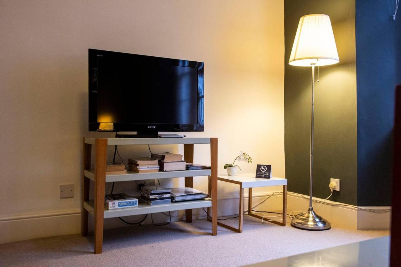 Joivy Charming Apt Close To City Centre Эдинбург Экстерьер фото